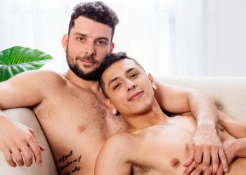 CockyBoys: Freddie Daze dominates Mateo Vice and fucks his bare ass