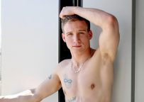 Active Duty introduces handsome soldier boy Mike Hollister